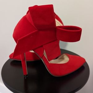 Red bow high heels, cute, flirty, bright red shoes